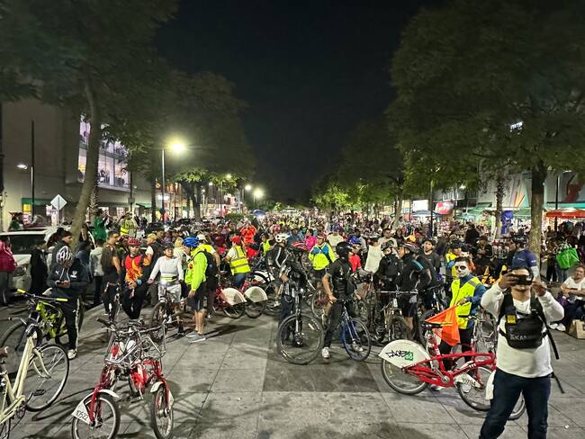 Kelly Camacho de la Fundación Entándem habló de los bicipaseos patrimoniales en Ciudad de México