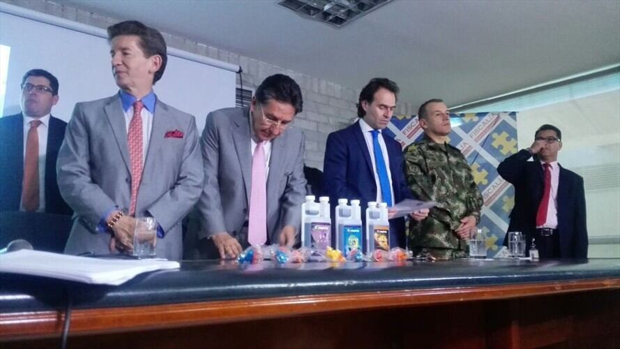 Con gomas, chupos dulces y gotas para ojos, impregnados de LSD, buscaban enviciar a niños. Foto: Evelyn Ortiz La W