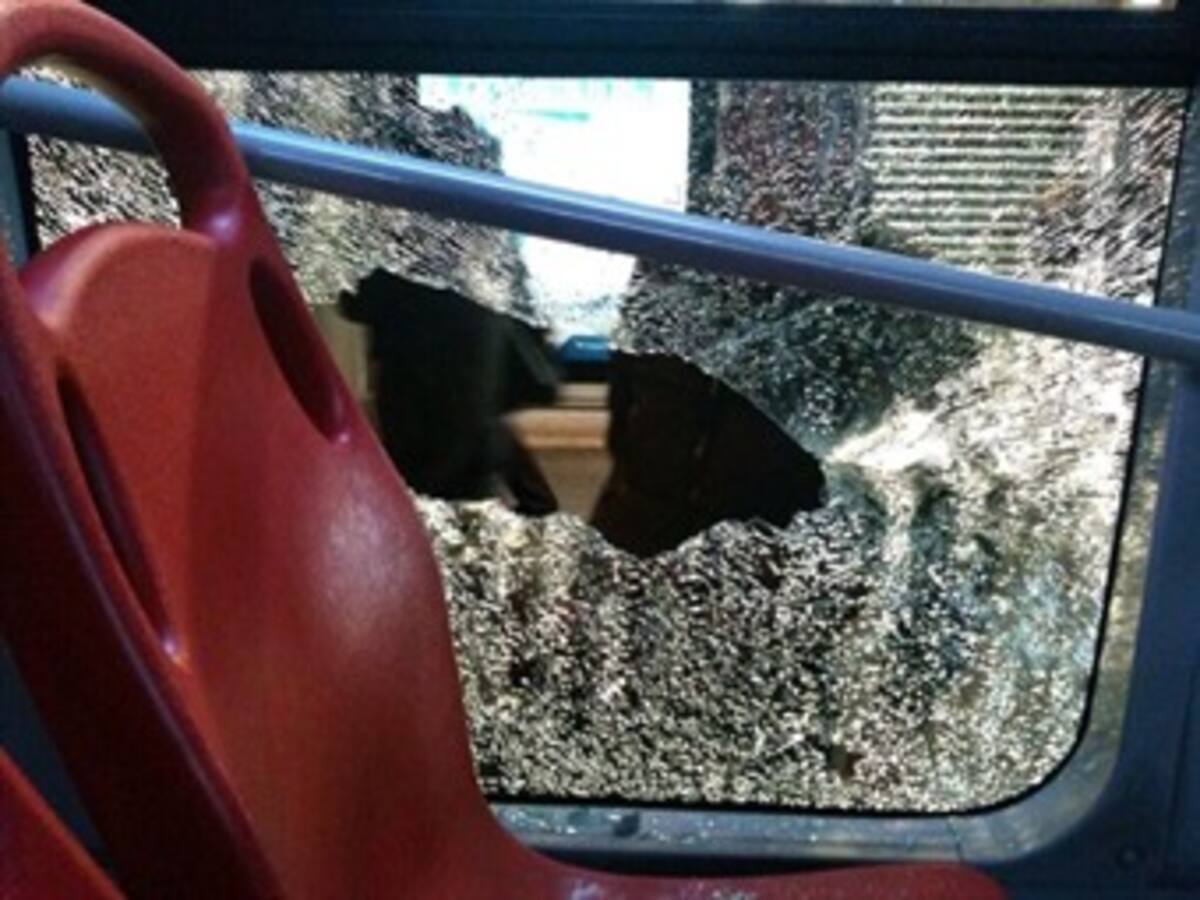 Un herido dejó ataque con piedra a bus de Transmilenio