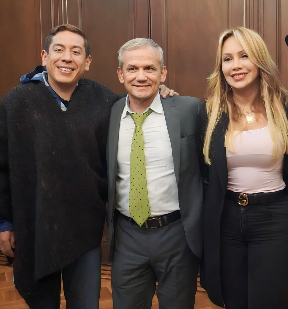 Carlos Amaya, Carlos Ramón González y Sandra Ortiz. Foto | Tomada de @CarlosAmaya