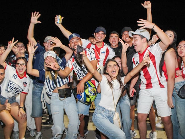 Hinchas de Junior celebrando / Foto: Alcaldía de Barranquilla.