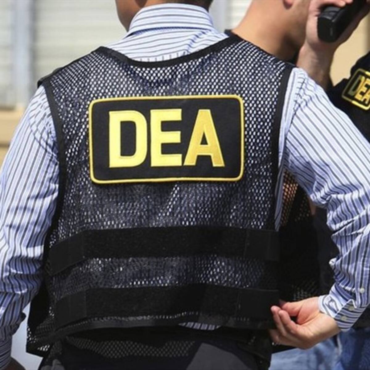 La DEA detiene a más de 100 inmigrantes en un “night club” de Colorado