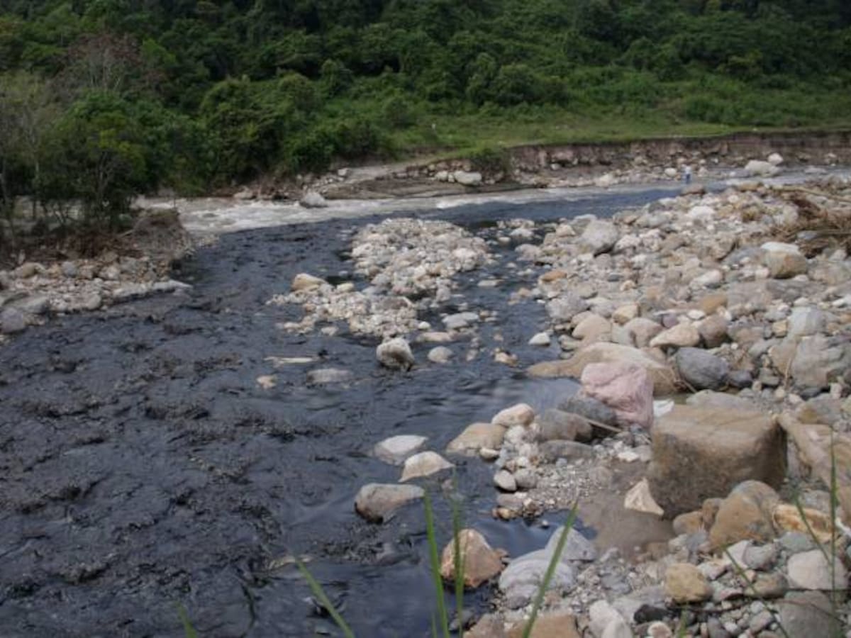 Hay pérdidas por más de US40 billones por atentados del Eln a Caño Limón Coveñas