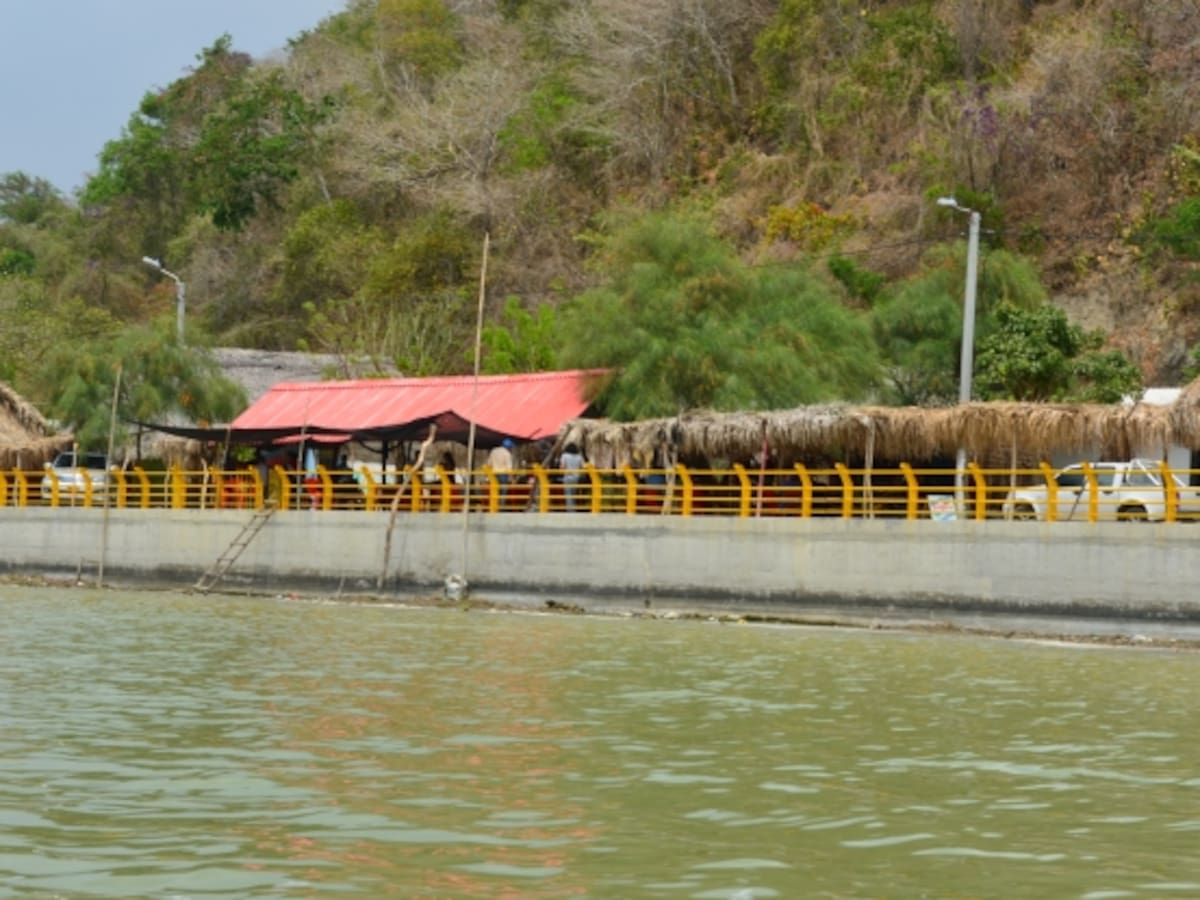Advierten riesgo de desbordamiento del embalse El Guájaro