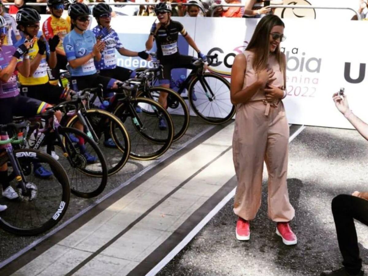 VIDEO: Hombre aprovechó la Vuelta a Colombia para pedir matrimonio