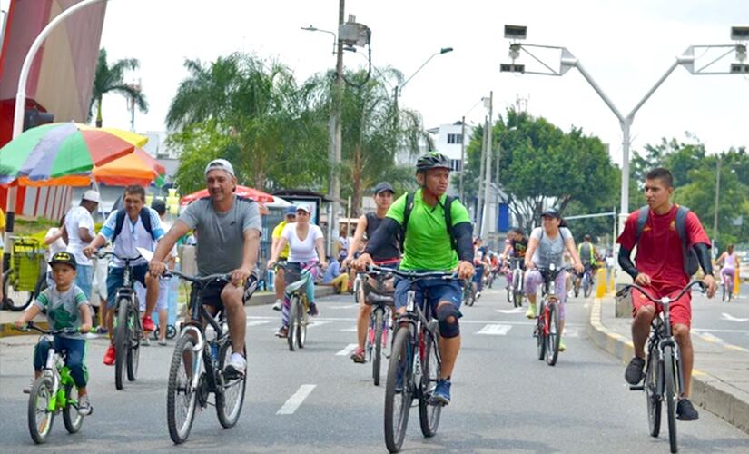 Durante el día sin carro en Cali se ofrecerán tres rutas de bicipaseos / Foto: Alcaldía de Cali