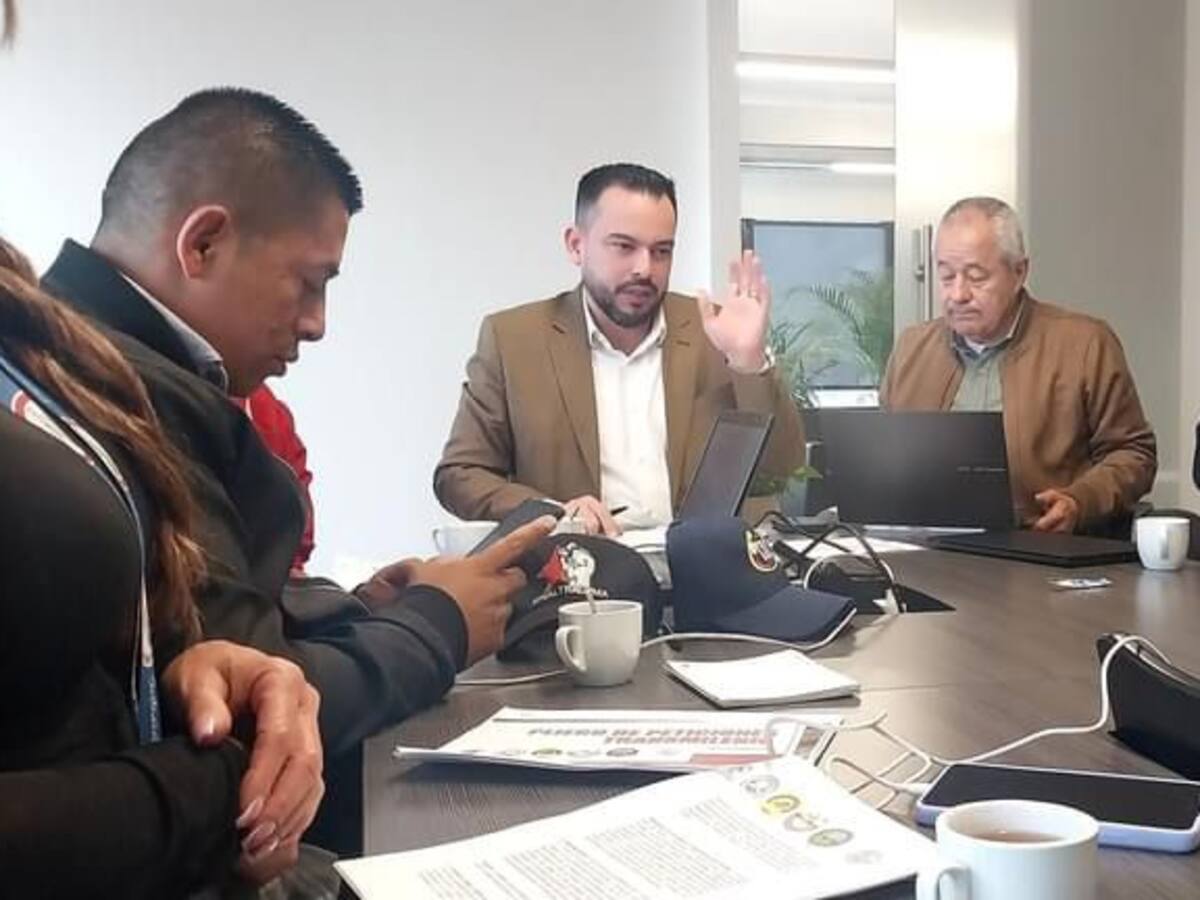 Mintrabajo, TransMilenio S.A. y sindicatos abren diálogo sobre condiciones laborales