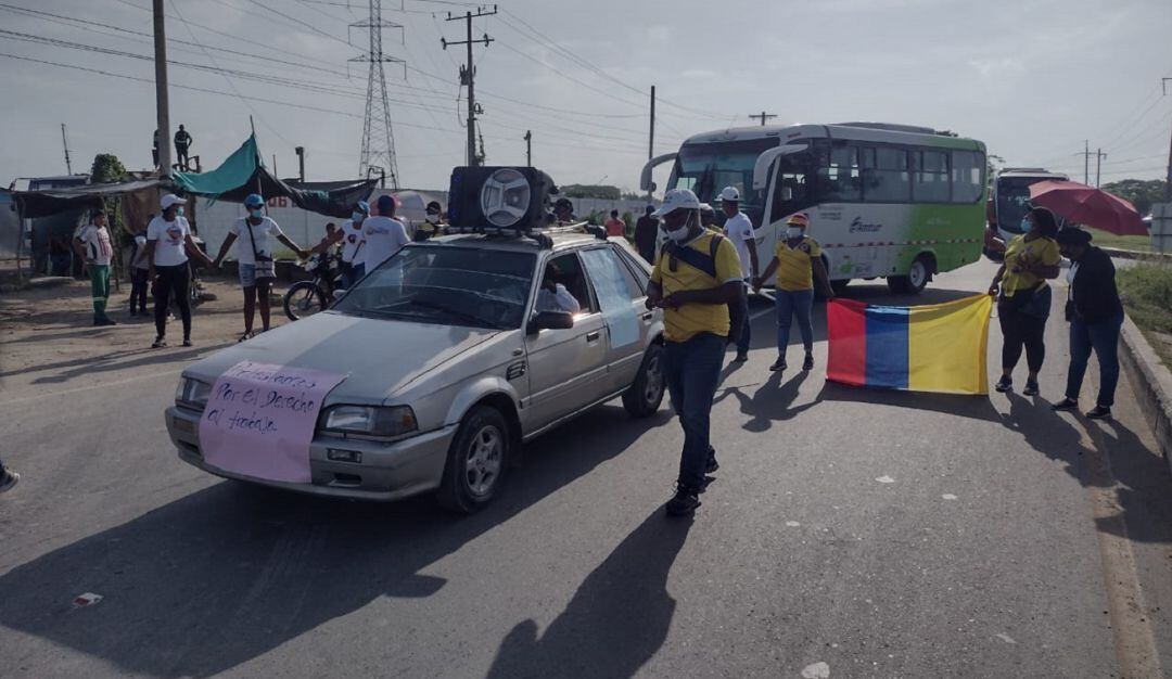 Habitantes de los barrios Flor del Campo, Colombiatón, Villas de Aranjuez y Ciudad Bicentenario se declararon en Minga Social permanente