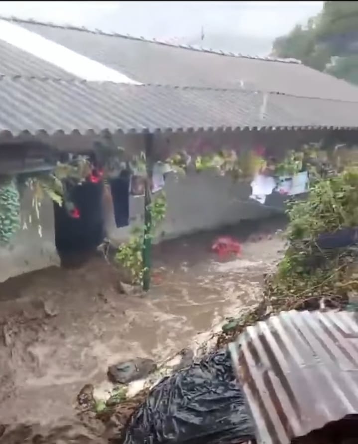 Inundaciones por fuertes lluvias en Mutiscua