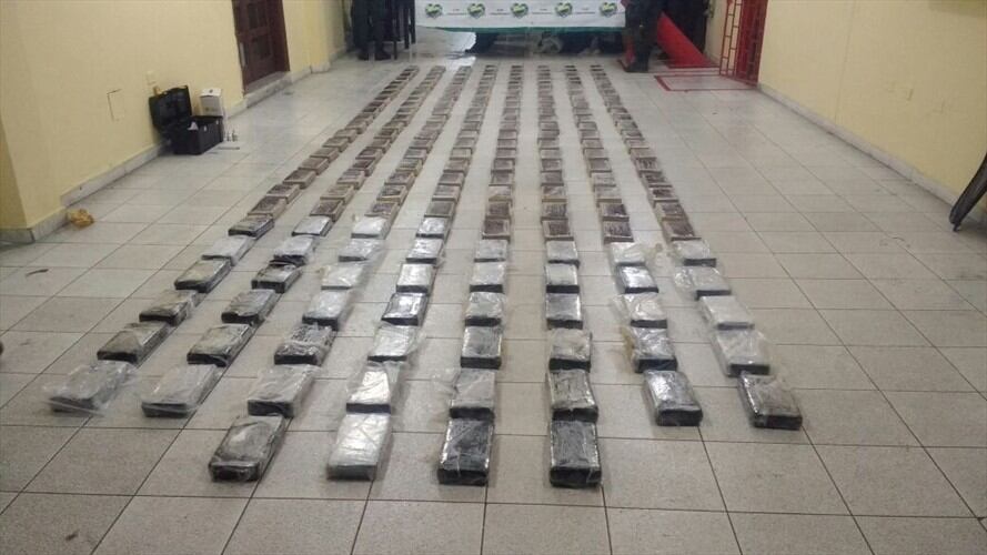 Policía halla 440 kilos de cocaína en aeropuerto Alfonso Bonilla Aragón. Foto: Policía