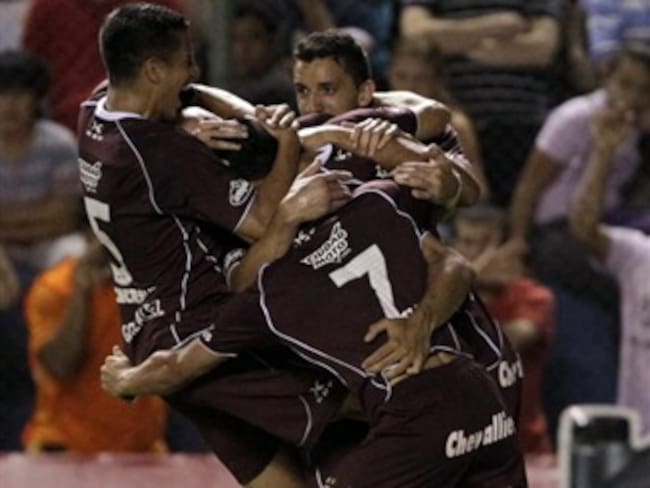 Lanús ganó como visitante ante Libertad en Copa Sudamericana