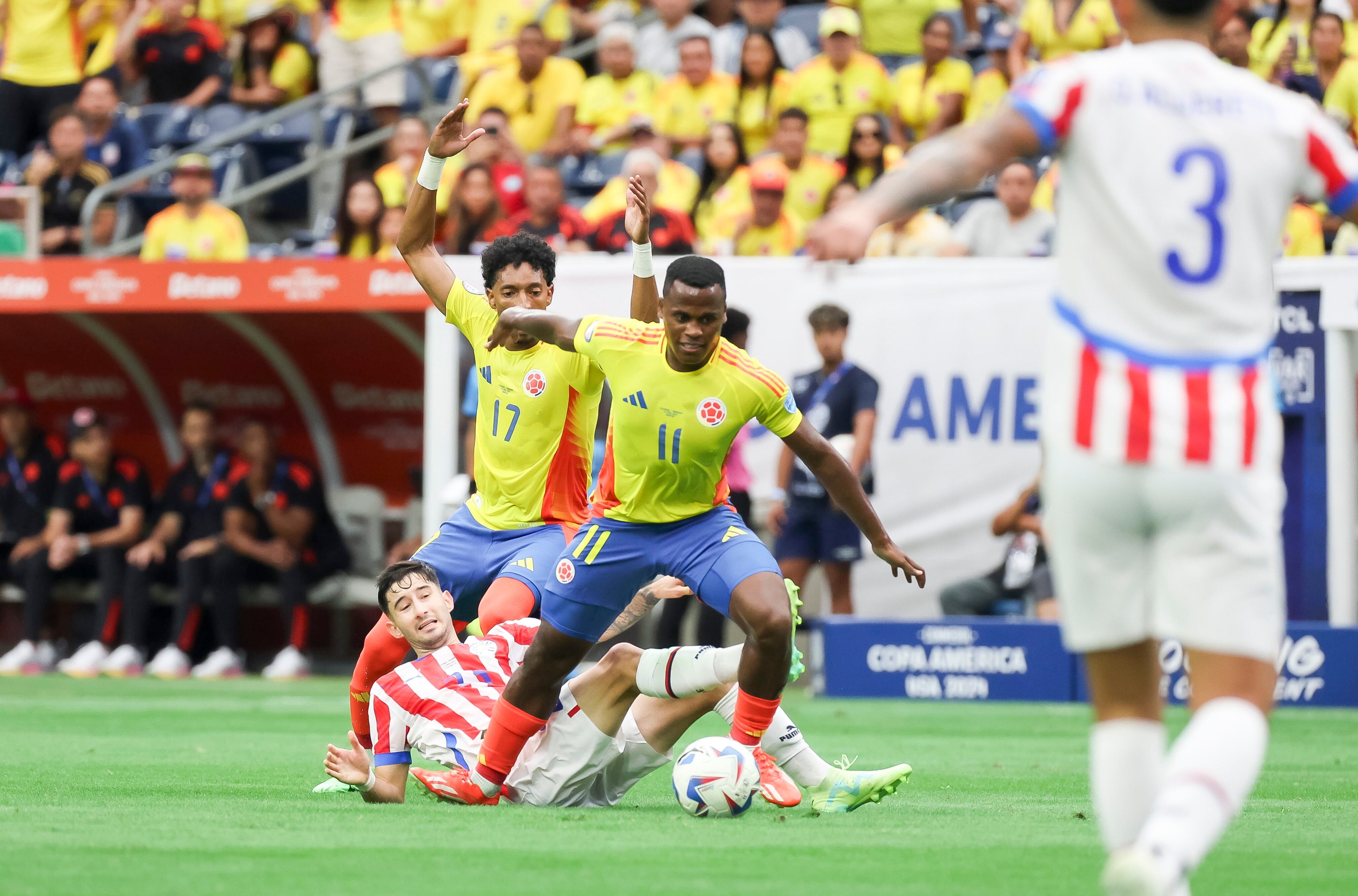 Jhon Arias con la Selección Colombia en Copa América. EFE/EPA/LESLIE PLAZA JOHNSON