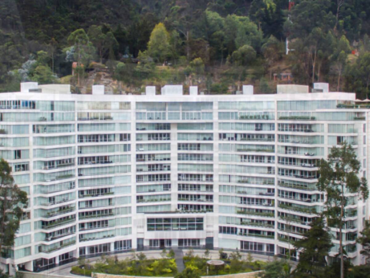 SIC confirma millonaria multa contra constructoras de lujoso edificio Peñas Blancas