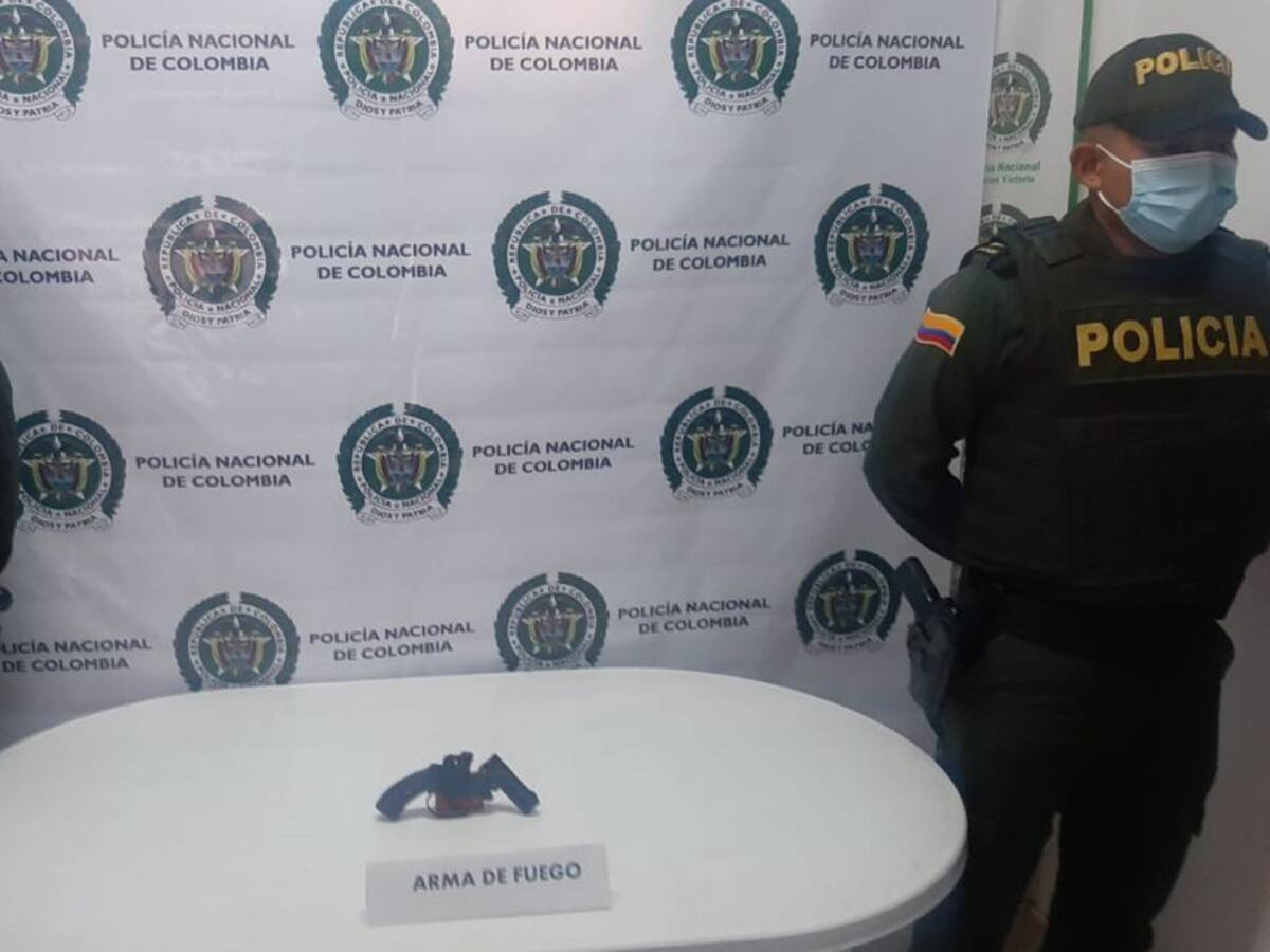 Adolescente fue aprehendido cuando portaba un arma de fuego en Caldas