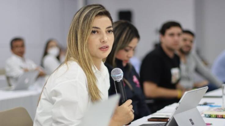 Denuncian a la jefe de gobernanza por presuntos abusos de función