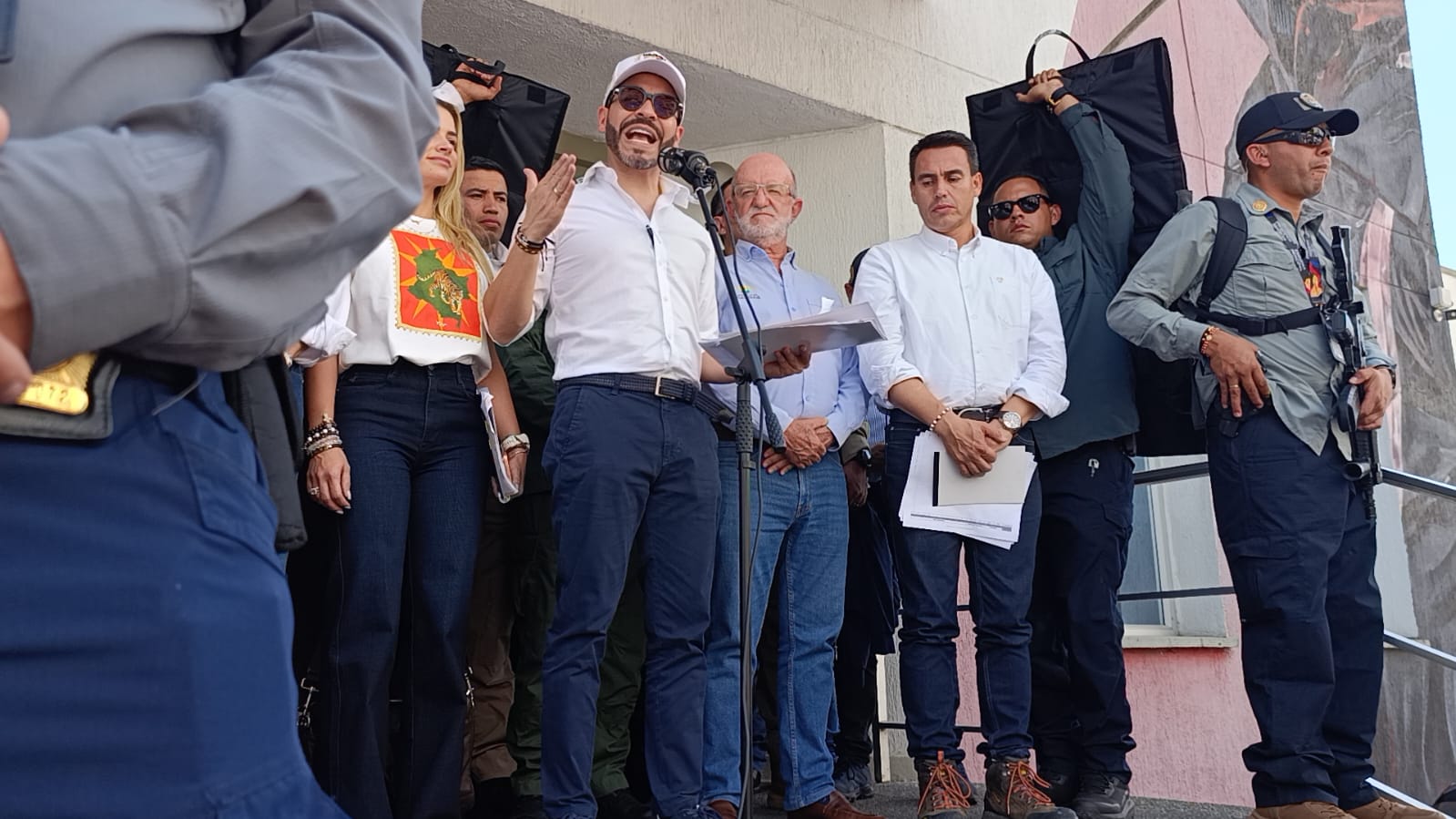 Presidente de Colombia, Abelardo De La Espriella en el PMU en Manizales.