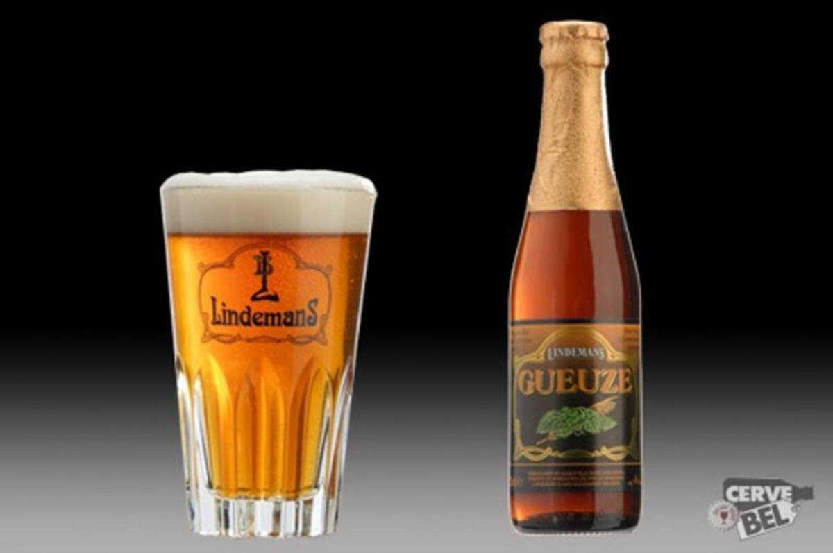 La Geuze (fermentación espontánea) es una cerveza elaborada al estilo lambic originaria de Bélgica. Se elabora mediante fermentaciones sucesivas y puede llegar a curarse entre un año (joven) a 2-3 años (vieja).