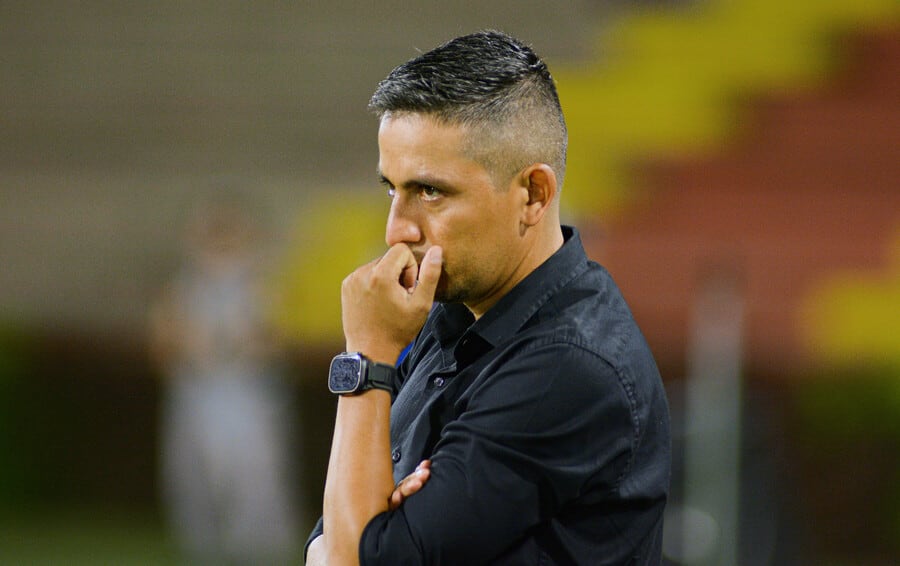 Sebastián Oliveros dejó de ser el entrenador del Tolima / Colprensa
