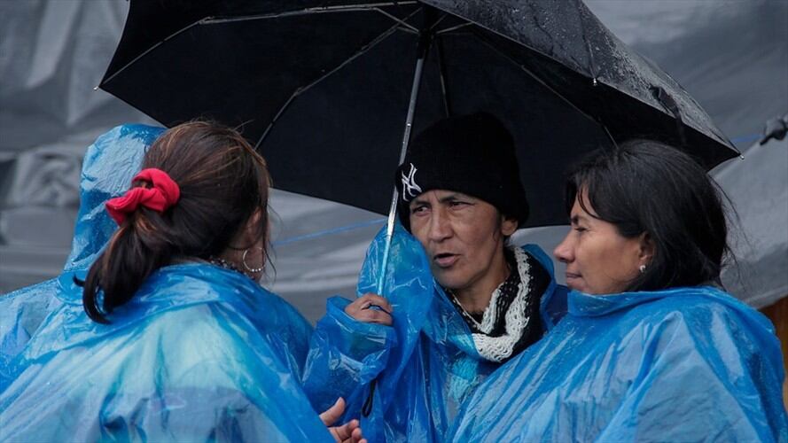 Decenas de Madres Comunitarias protestaron frente al Icbf. Foto: Colprensa