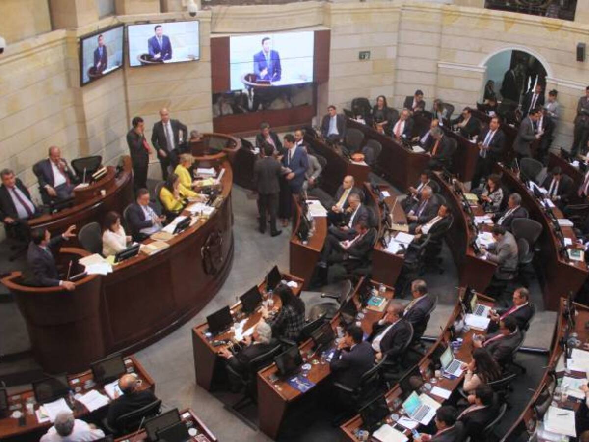 En firme la doble instancia en casos de pérdida de investidura para congresistas