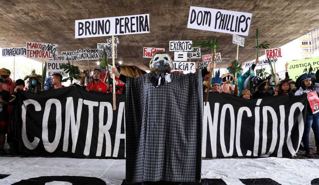 Ciudadanos de la Amazonía piden justicia por el doble homicidio. Foto: Getty