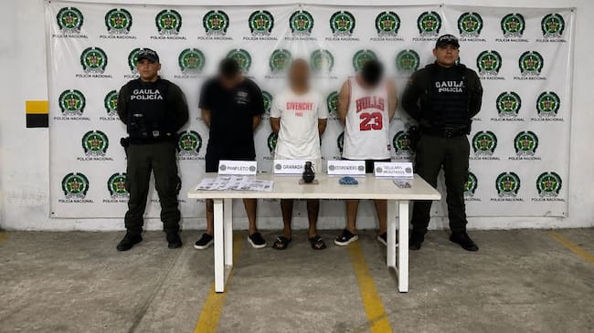 Algunos de los capturados señalados de extorsión. Foto: Policía.