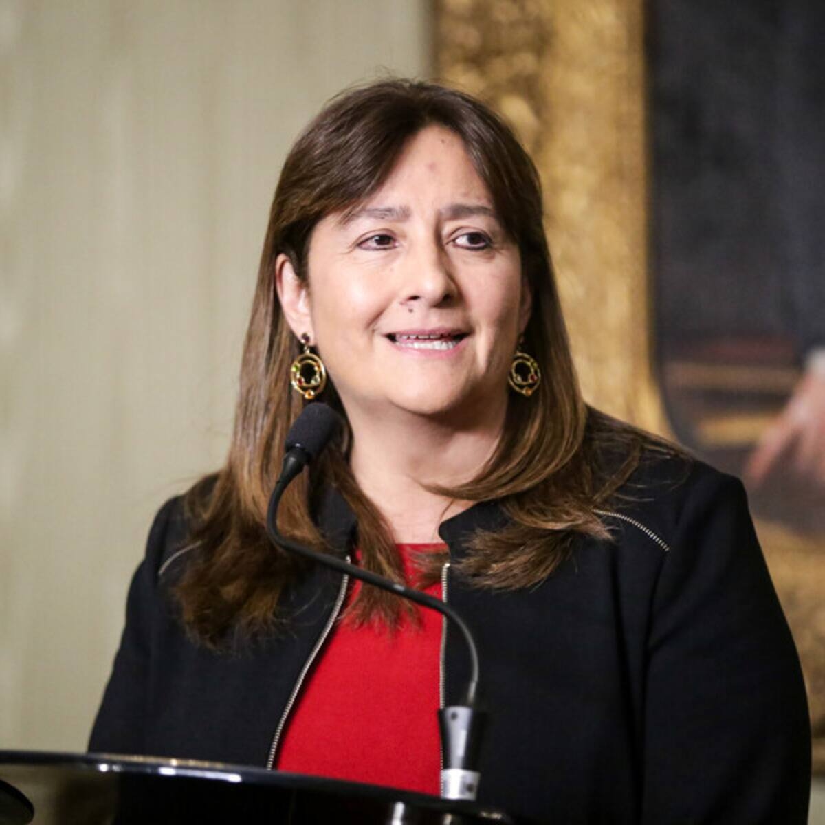¿Por qué le están buscando reemplazo a la ministra de Justicia, Ángela Buitrago?