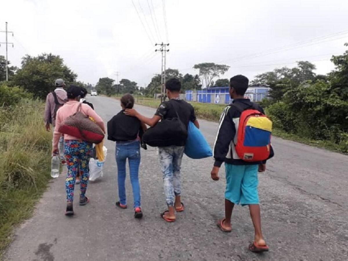 Alcaldes de municipios fronterizos denuncian masiva salida de venezolanos