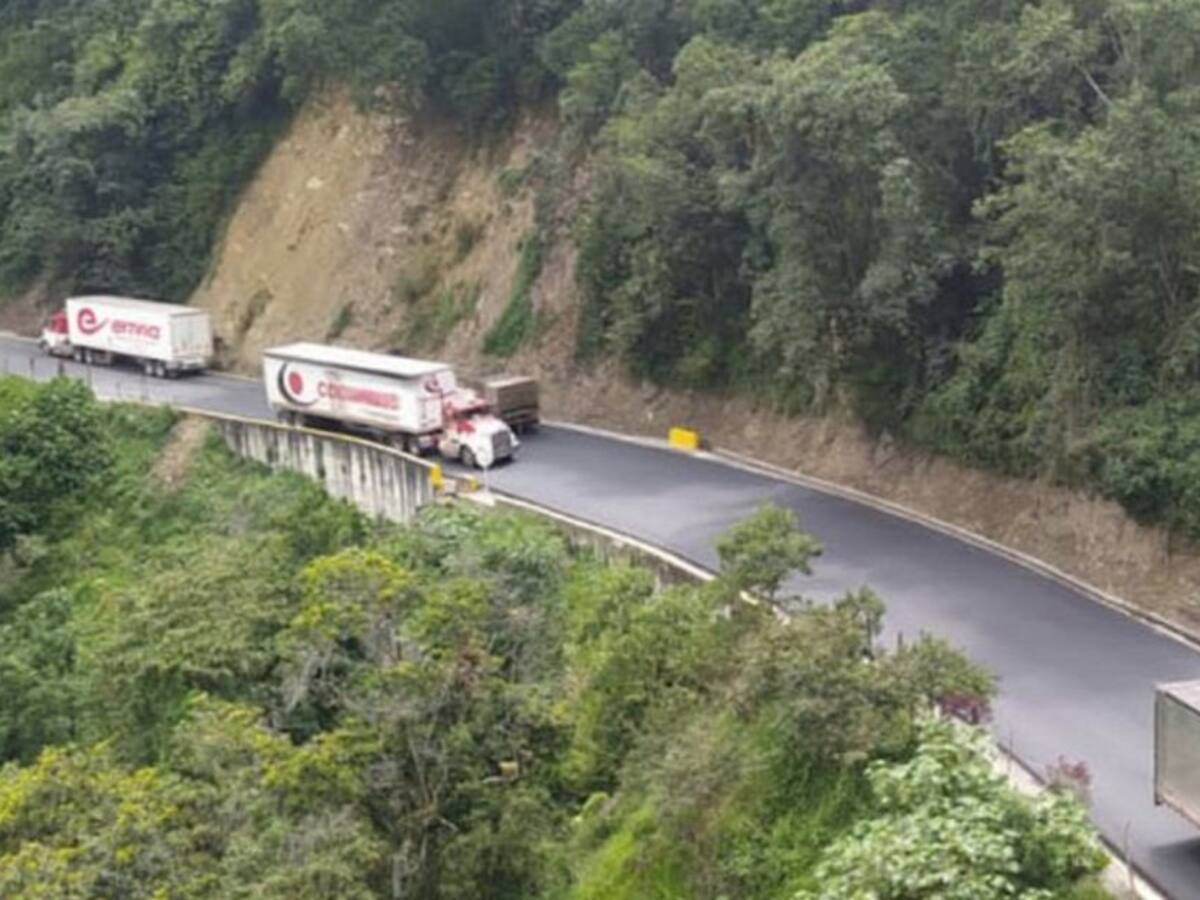 26 horas de cierre en La Línea por pruebas de carga en puente de Cajamarca
