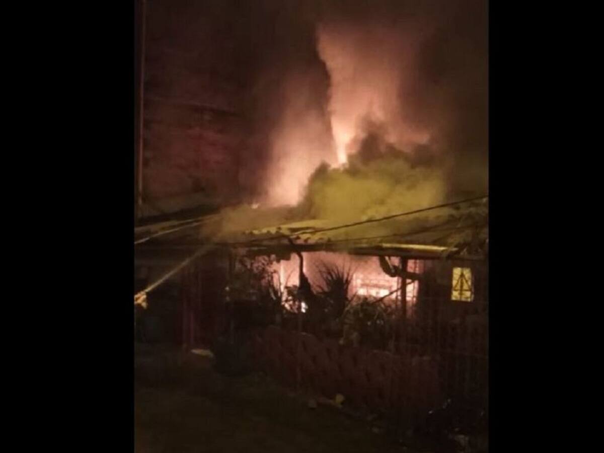 Incineran la casa de los padres del presunto homicida de su pareja e hijo