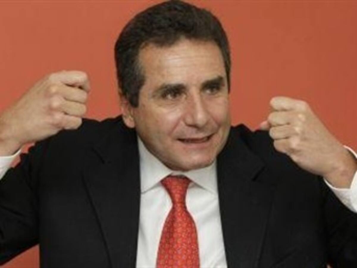 A versión libre Bernardo Moreno por presunto ofrecimiento de prebendas para favorecer reelección de Uribe