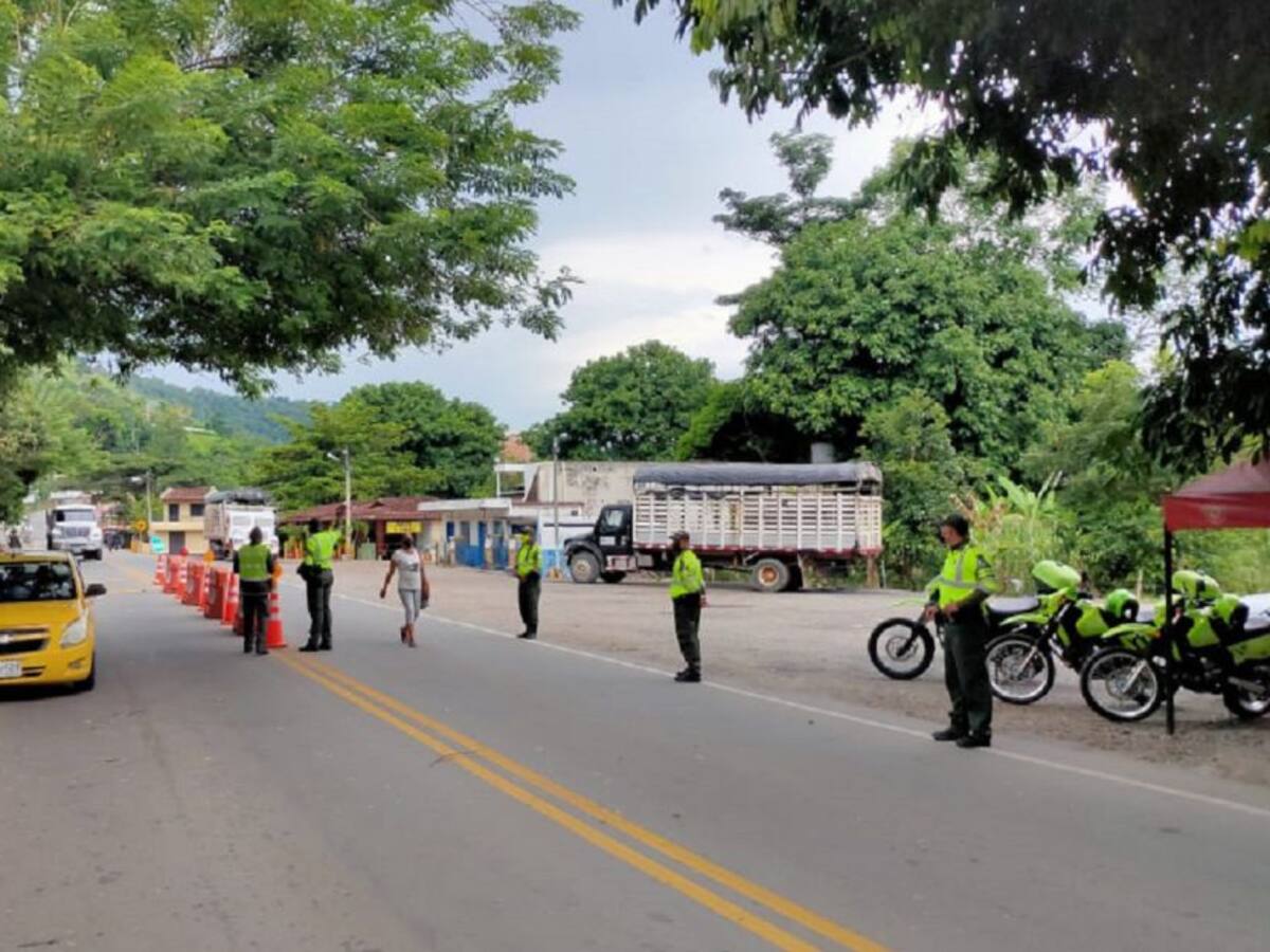 Las lluvias tienen en alto riesgo de emergencia varias vías en Antioquia
