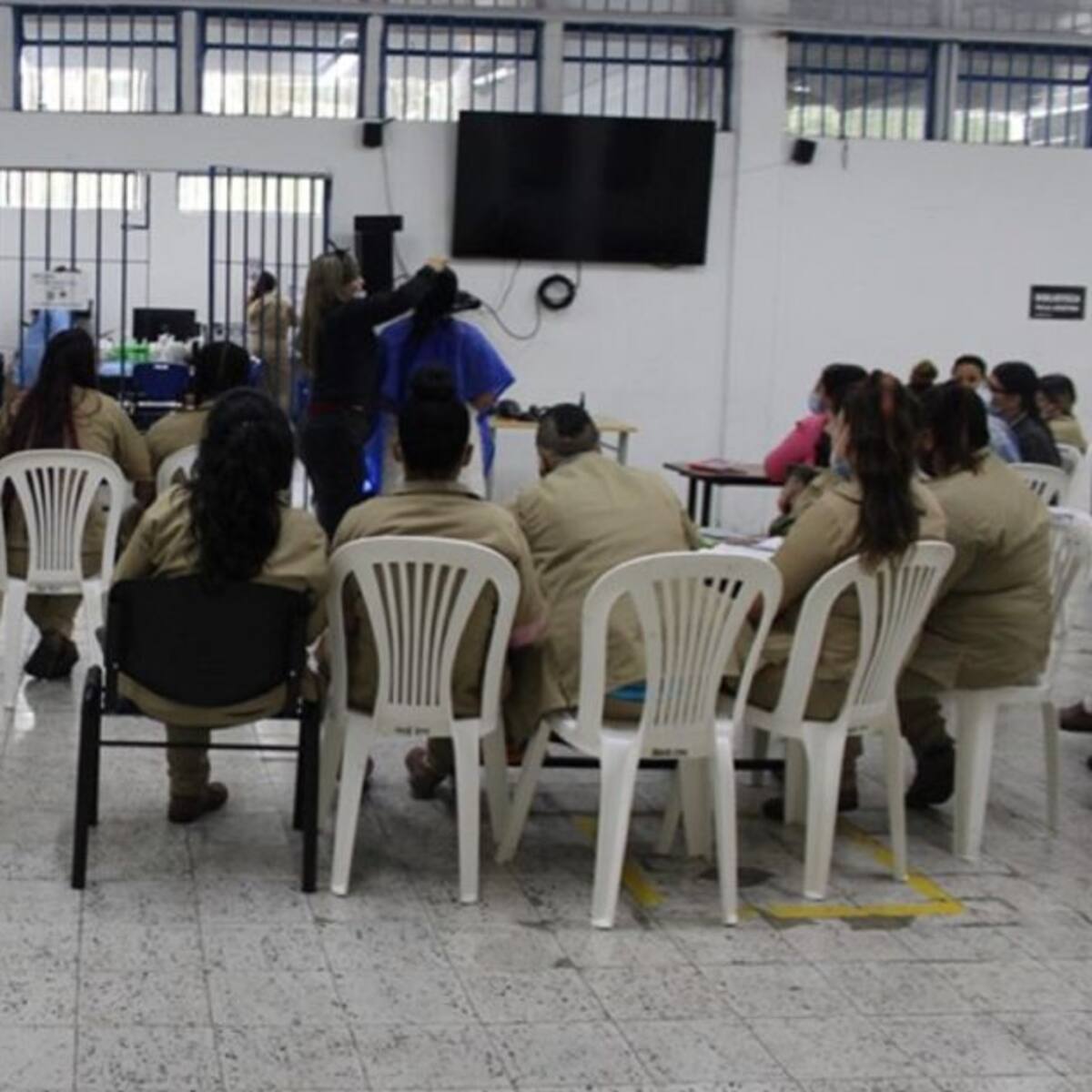 32 internas culminan el programa de formación del proceso de pospenado