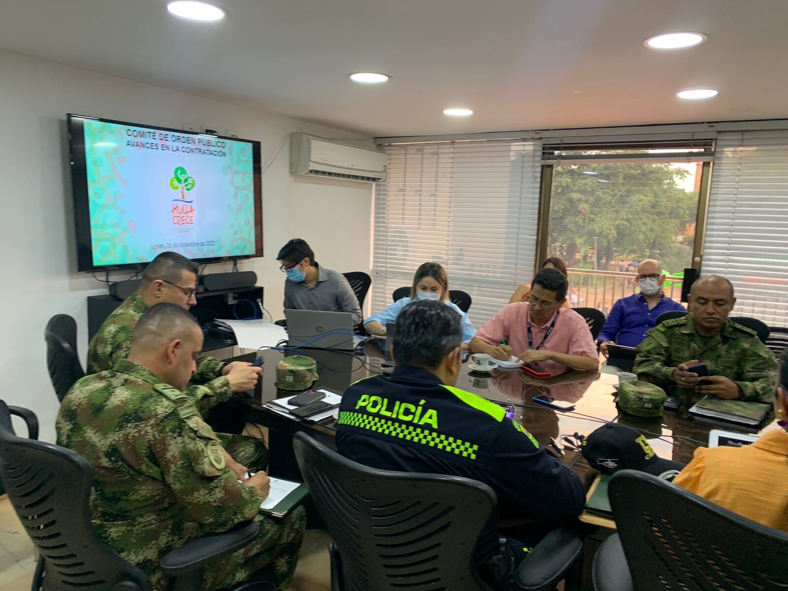 En el encuentro participaron las Fuerzas Militares y de Policía, la Gobernación del Huila, Fiscalía, Defensoría del Pueblo, entre otras autoridades.