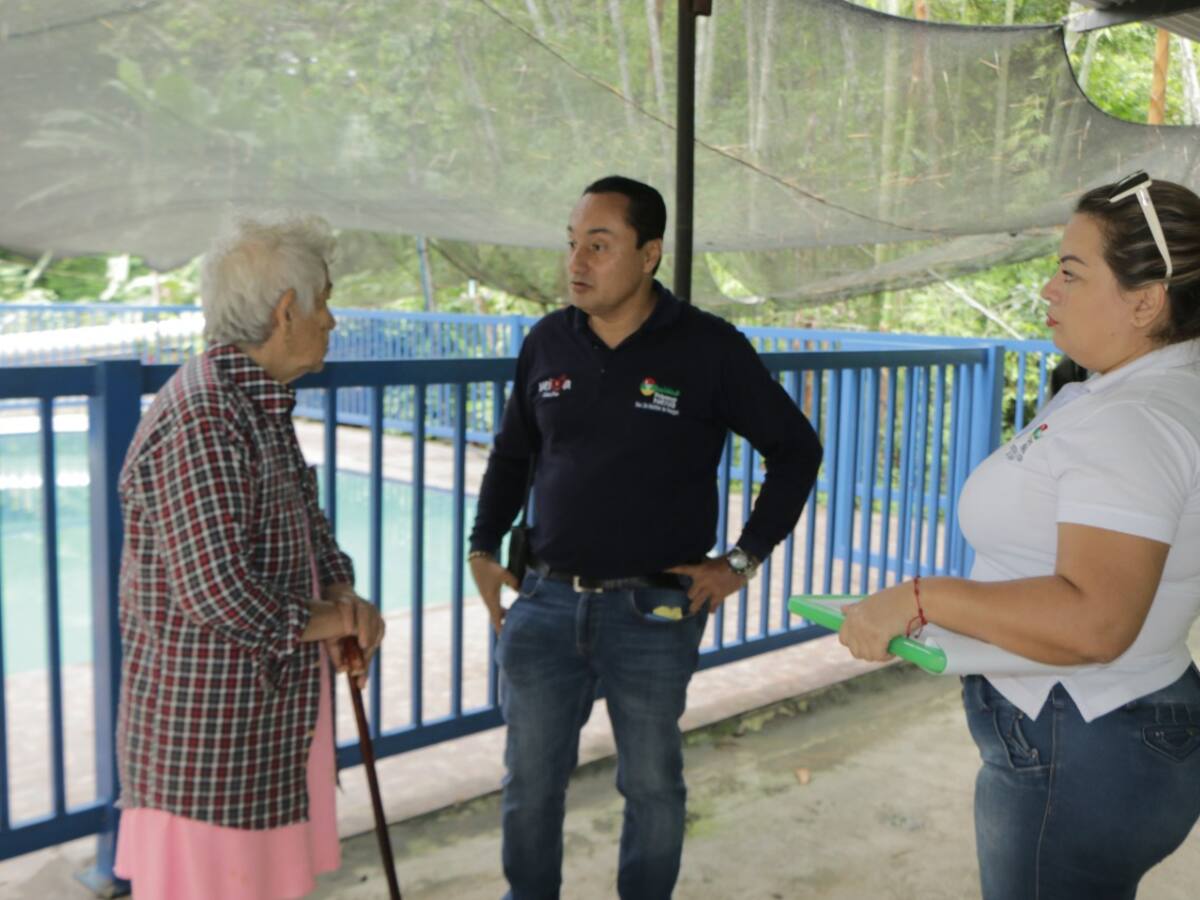 Realizan controles a piscinas en Neiva