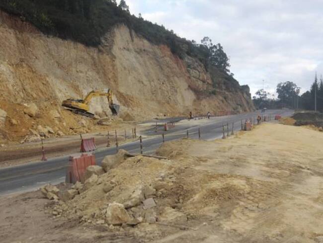 Doble calzada Girardot - Cajamarca aseguró recursos por $300 mil millones