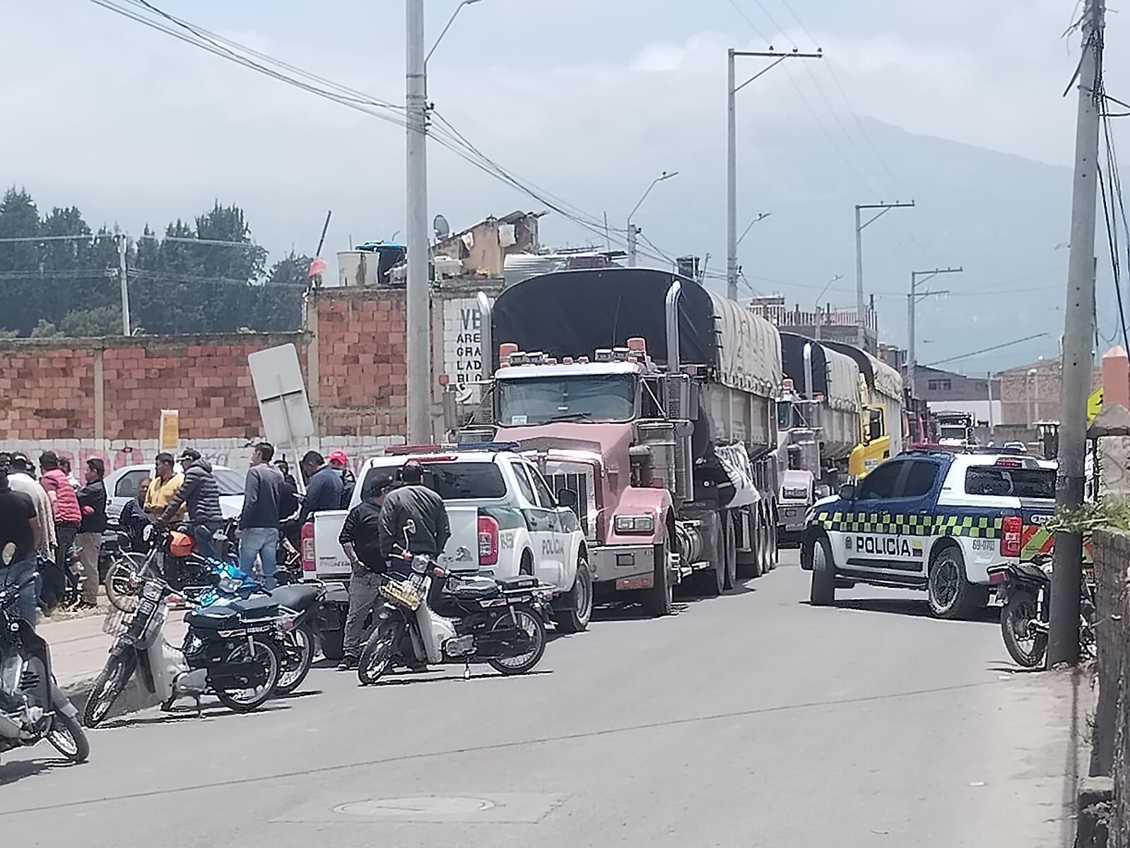 Movilización de camioneros en Boyacá provoca bloqueos en varias vías del departamento