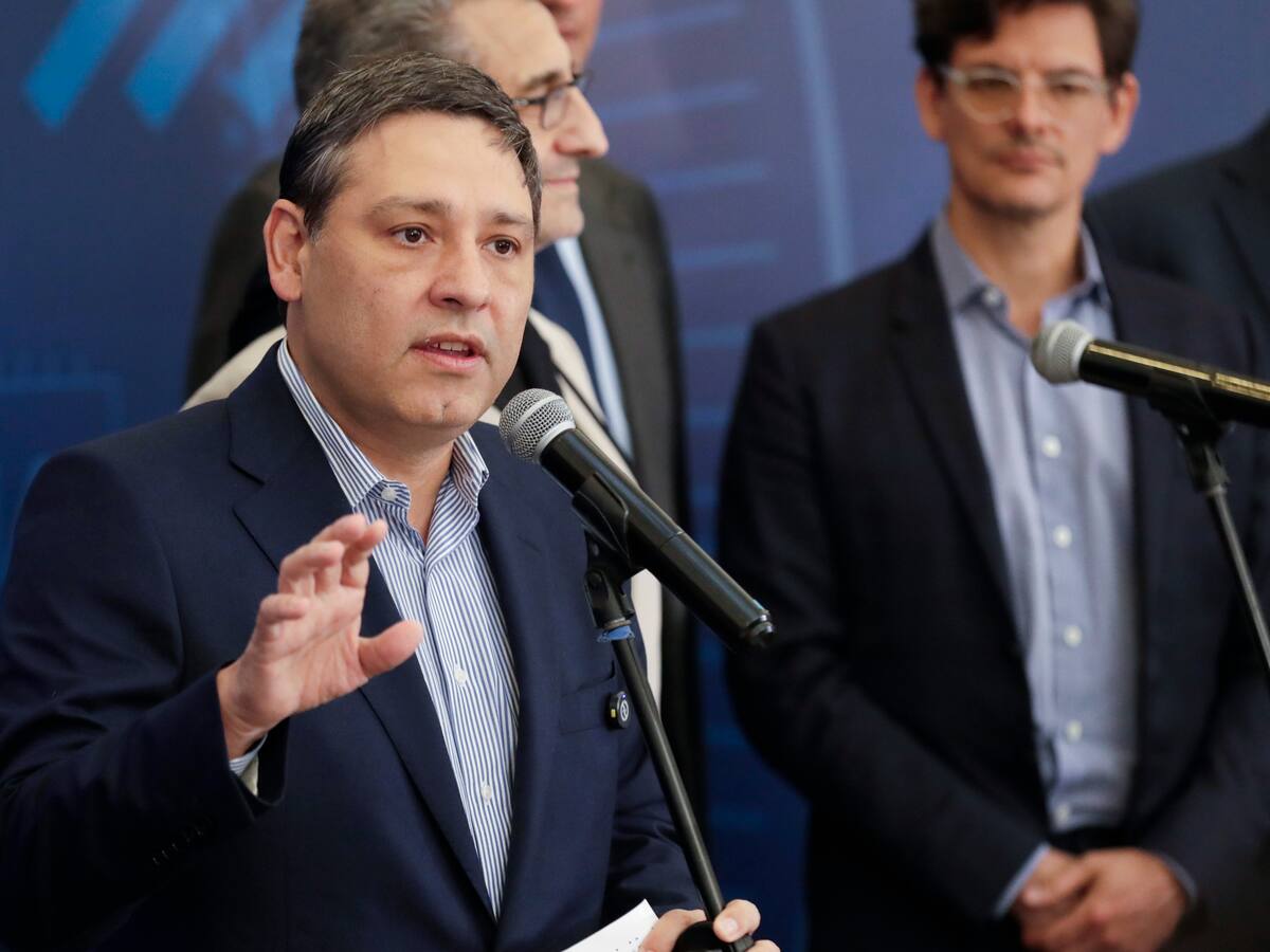 Noboa me dijo que no tiene ningún problema con Colombia: Mauricio Lizcano sobre diálogo binacional