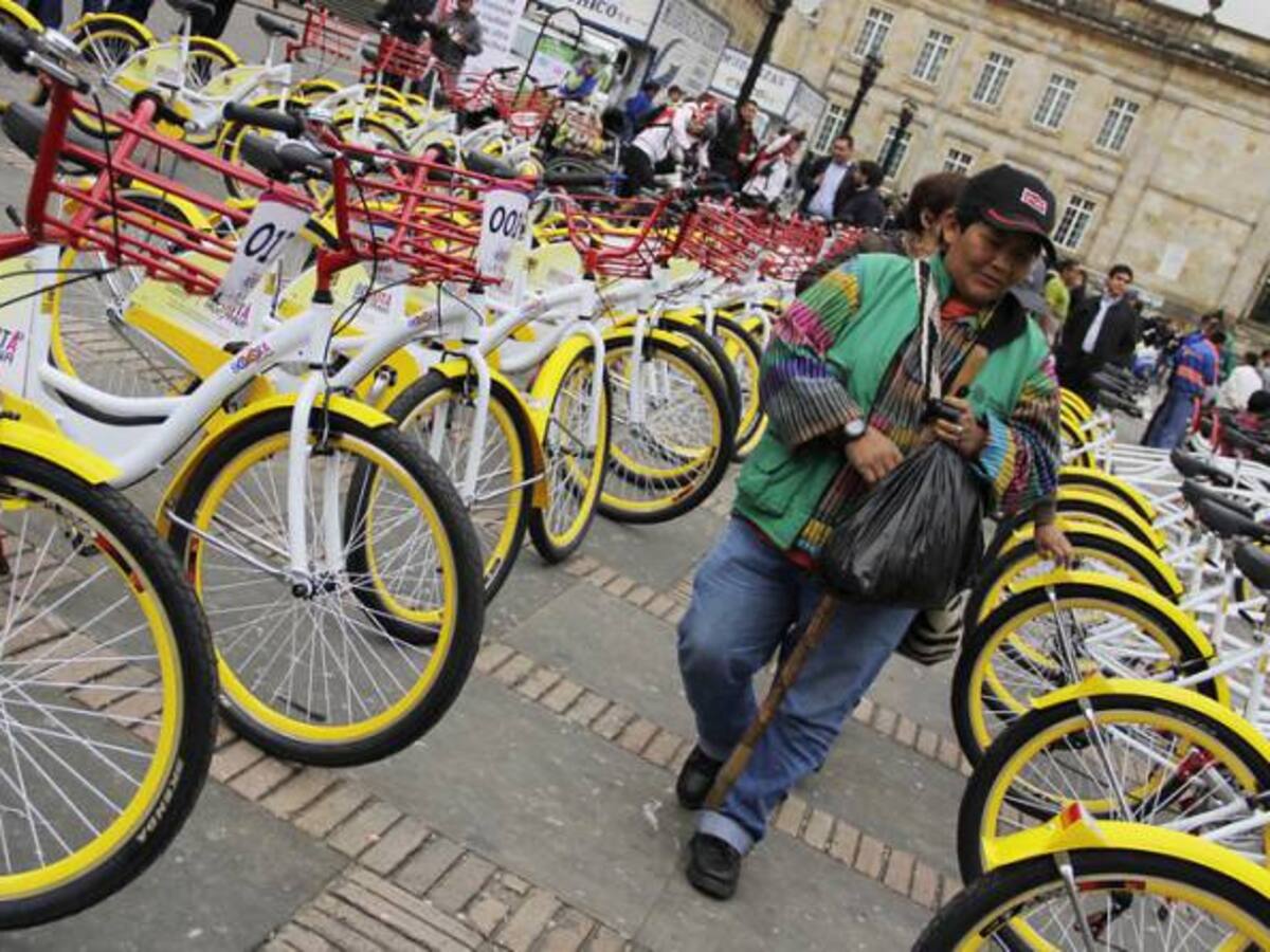 Adjudican contrato de bicicletas públicas a empresa que importó camiones de basura viejos