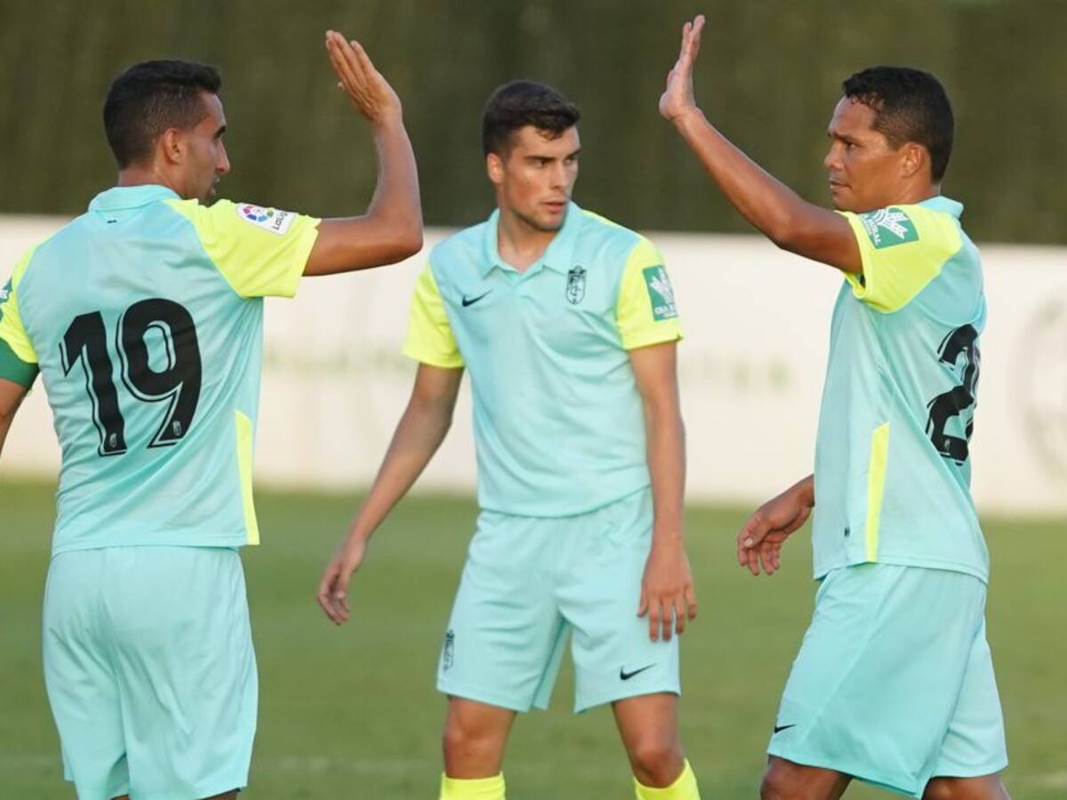 Carlos Bacca debutó con gol con la camiseta del Granada