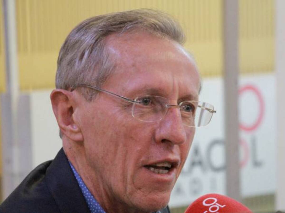 A mí me han gritado más guerrillero hoy que hace 28 años: Navarro