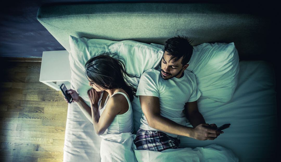 Ocultar contenido de su pareja 