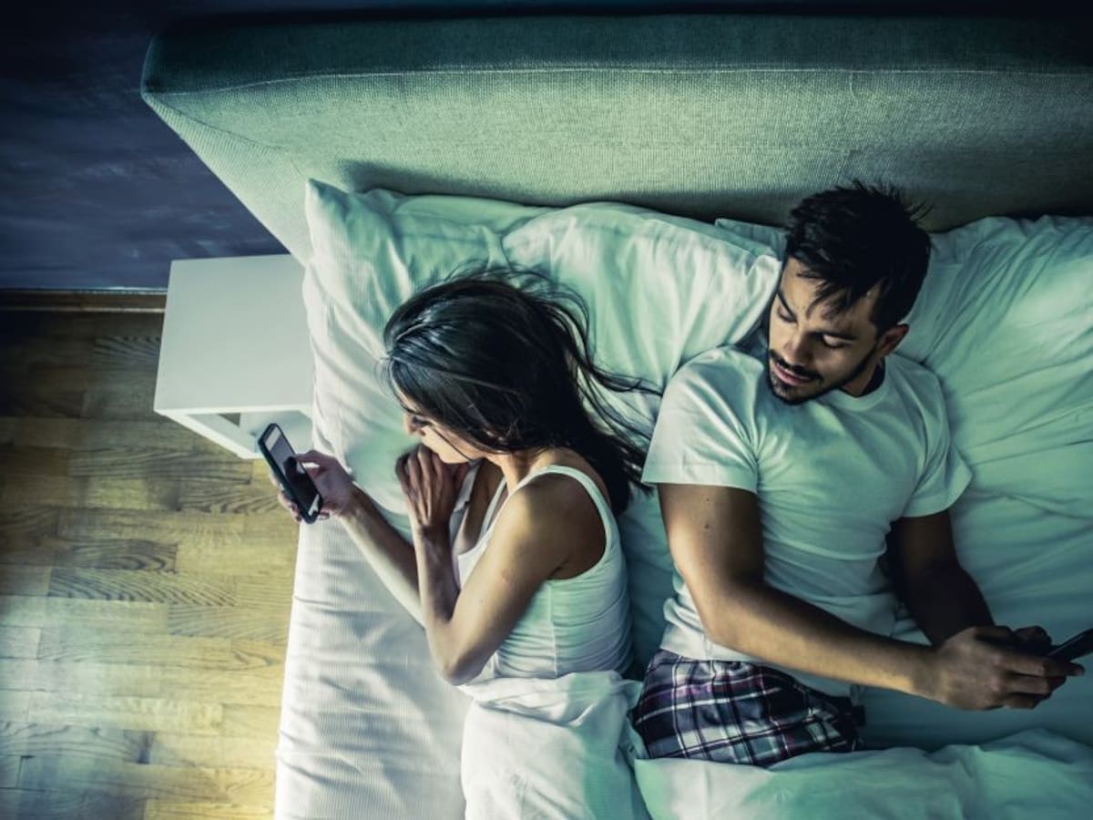 Señales que indican que su pareja es adicta al porno