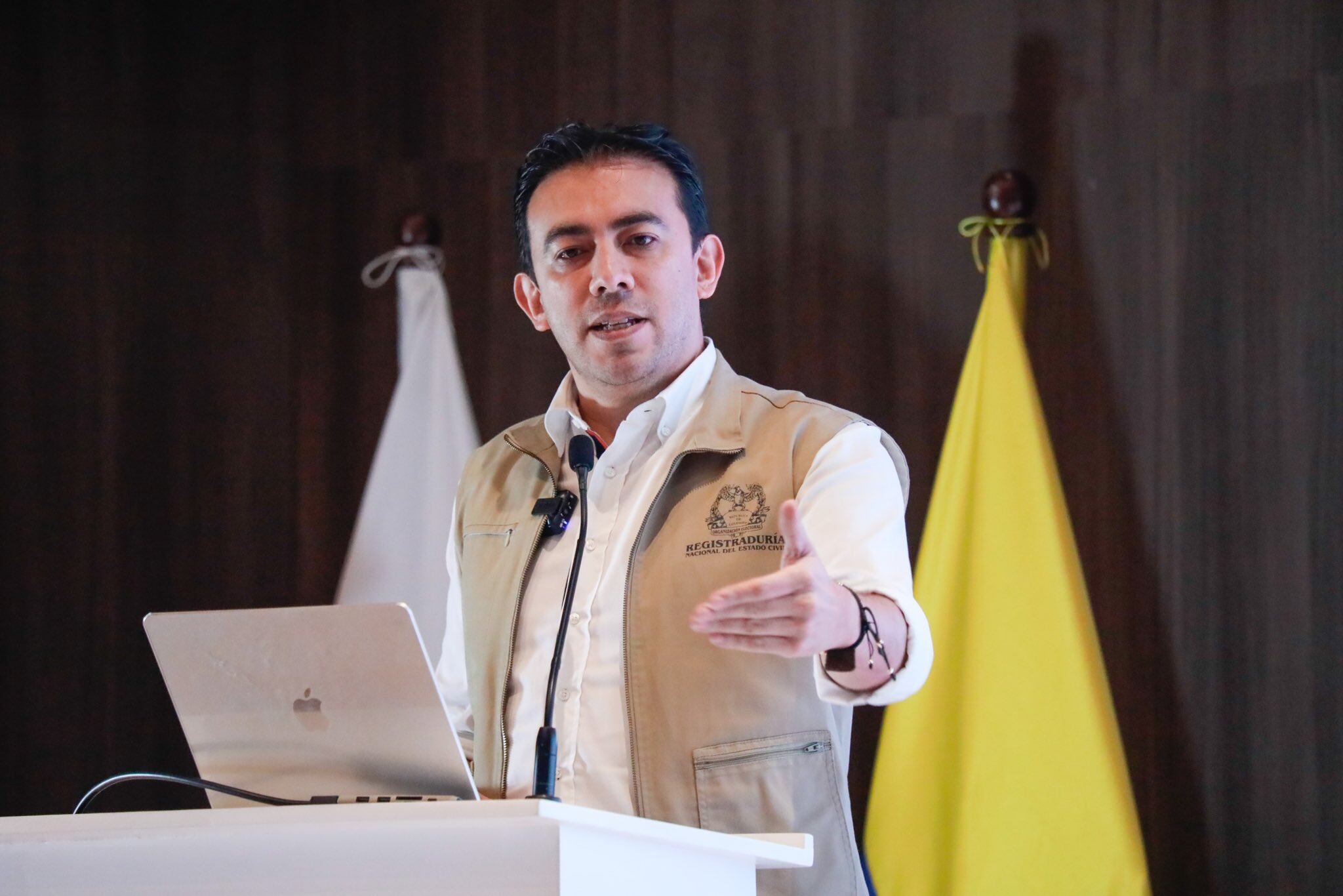 Registrador Alexander Vega en La Guajira./ Foto: Registraduría Nacional