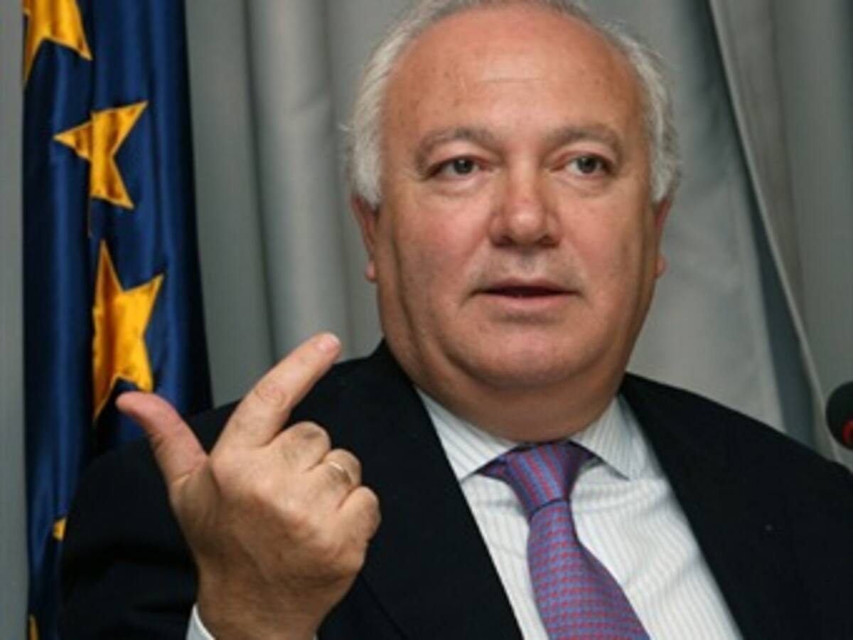 Moratinos anuncia que once presos cubanos llegarán España a partir del lunes