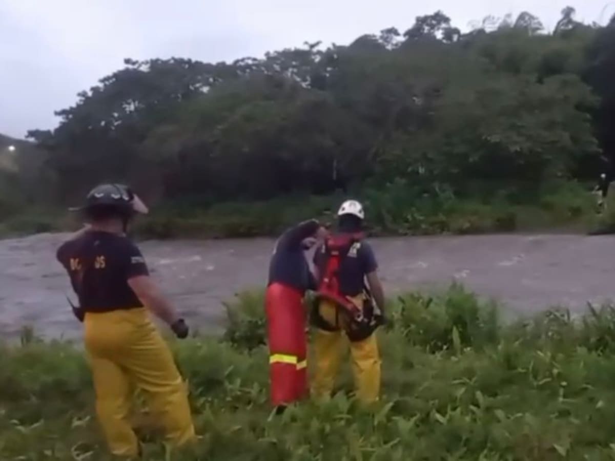 Tres jóvenes fueron rescatados luego de quedar atrapados cerca del río Quindío