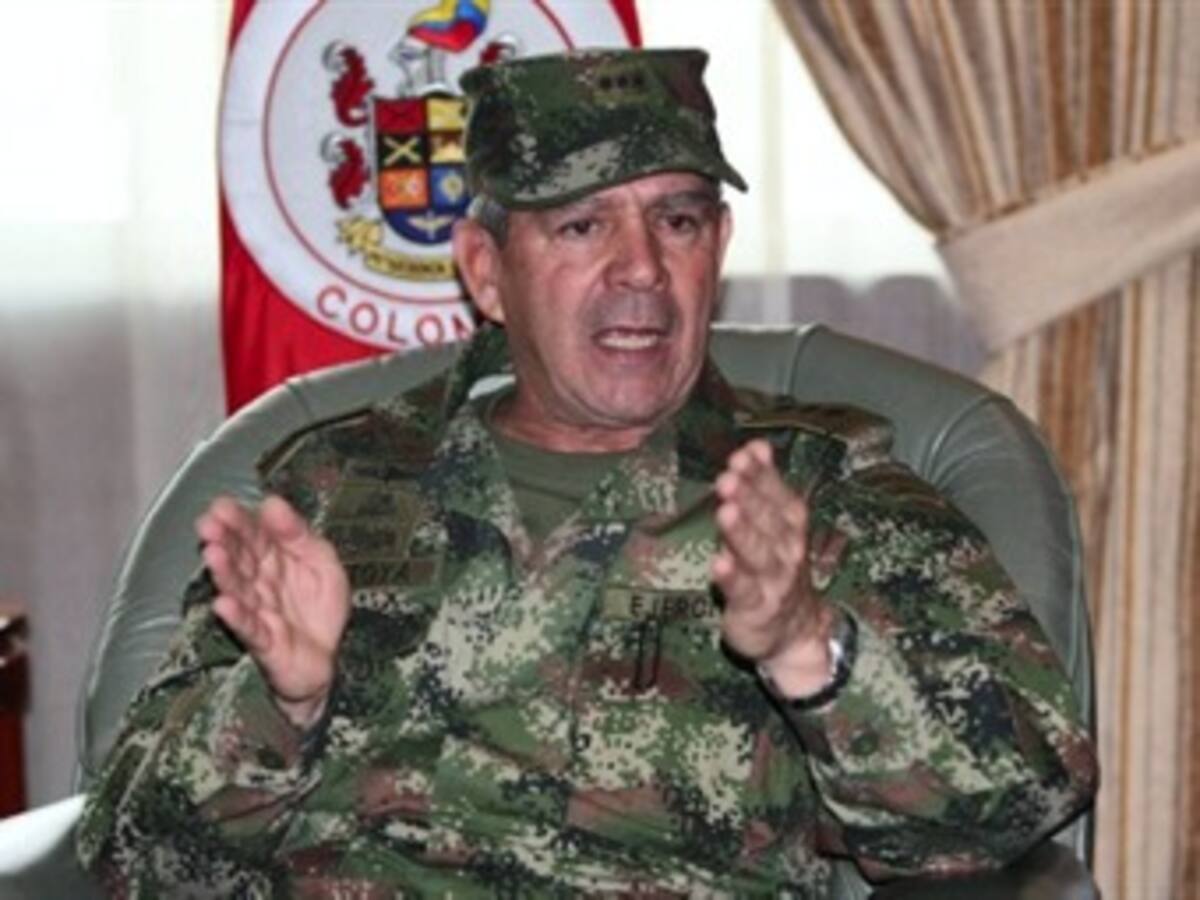 A excomandante del Ejército lo investigan hasta por enriquecimiento ilícito