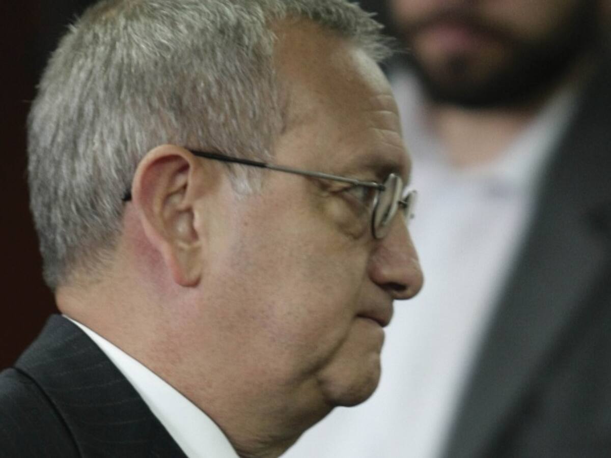 En prisión deberá continuar el exdirector del Inteligencia del DAS, Fernando Tabares