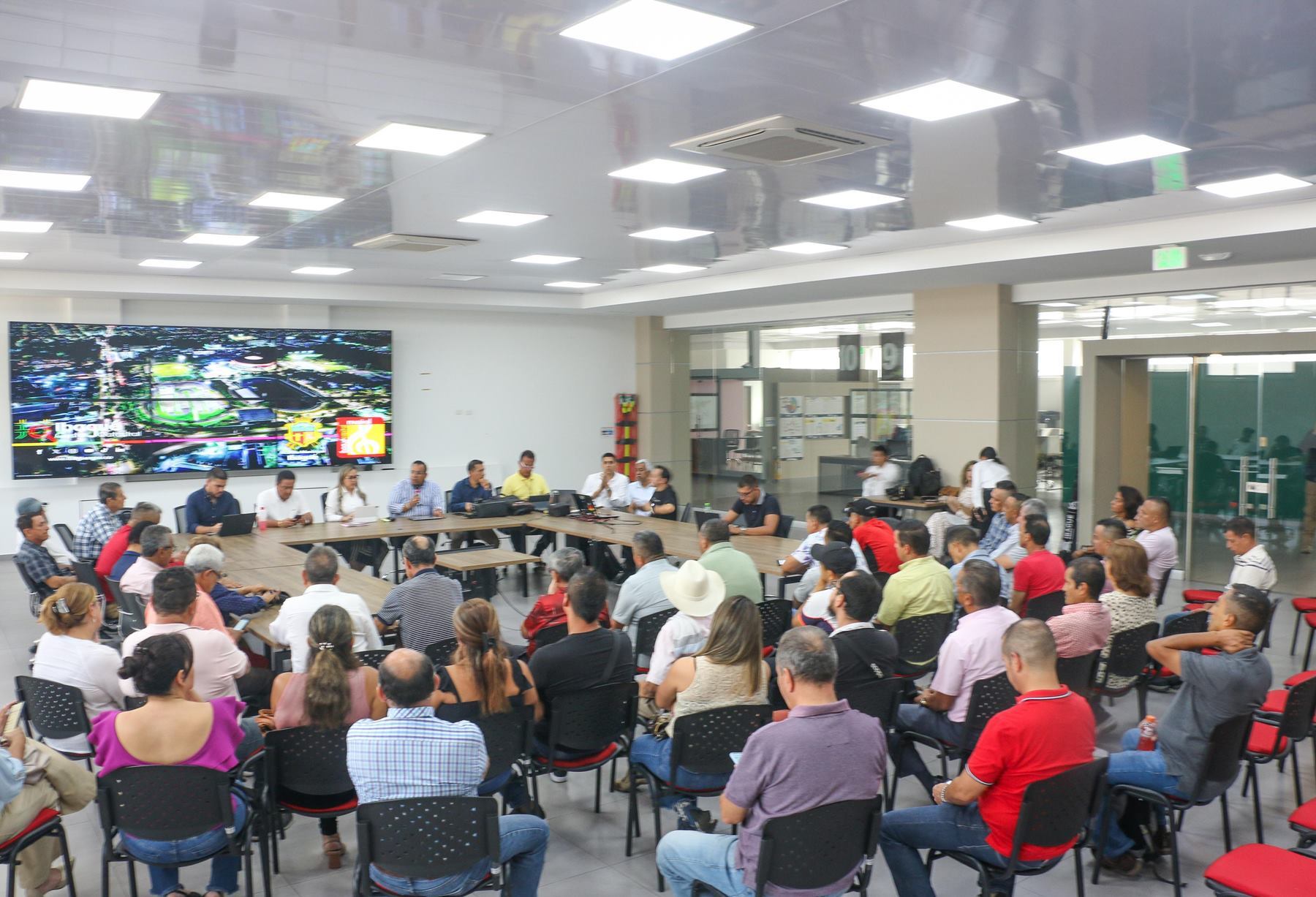 Reunión transportadores de Ibagué