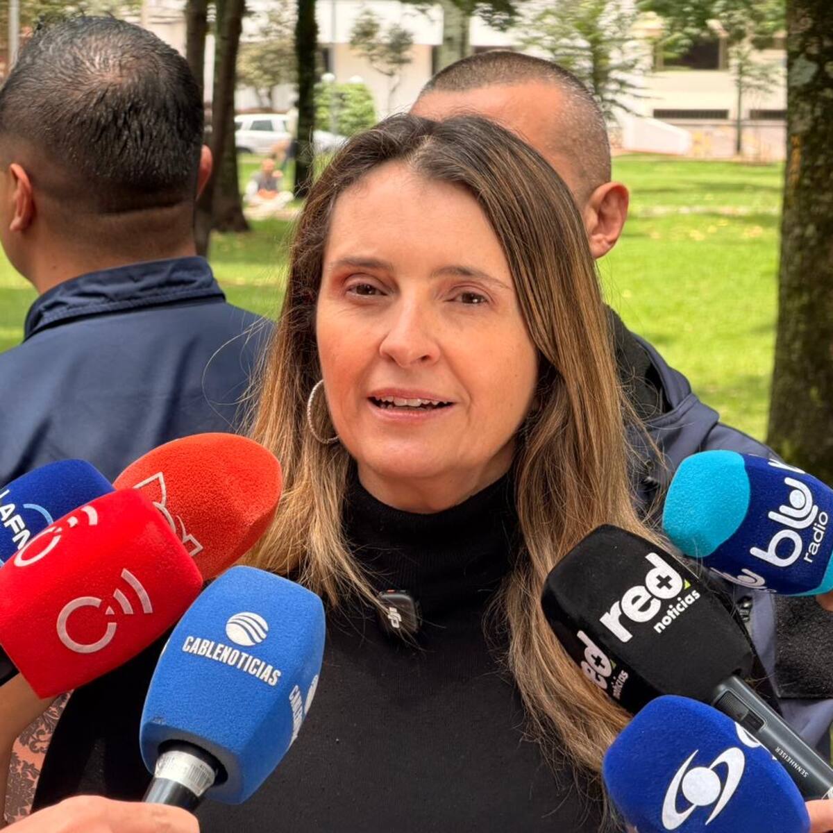 Paloma Valencia y Juan Daniel Oviedo terminaron su reunión sin acuerdo sobre la vicepresidencia